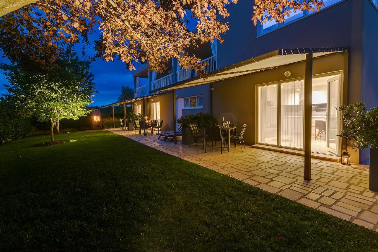 Apartments Dama Porec Exterior photo